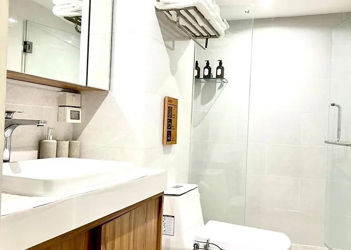 Thong Lo 3br 75in Smarttv Netflix - Quiet In The Center Bangkok