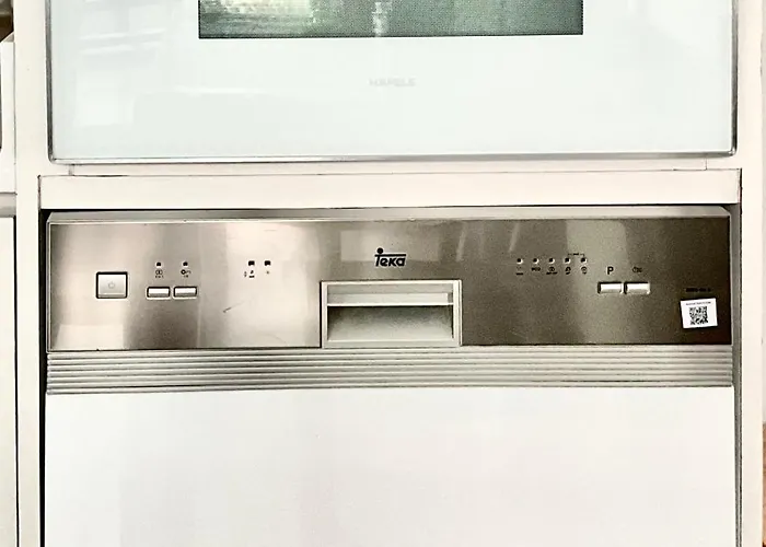Thong Lo 3br 75in Smarttv Netflix - Quiet In The Center *